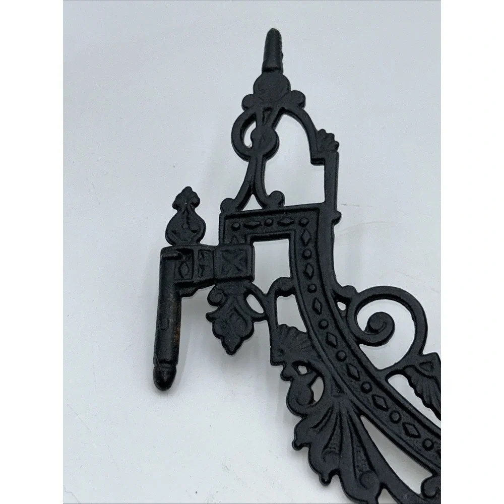 Vintage Cast Iron Oil Kerosene Lamp Swing Arm Wall Mount No Wall Bracket
